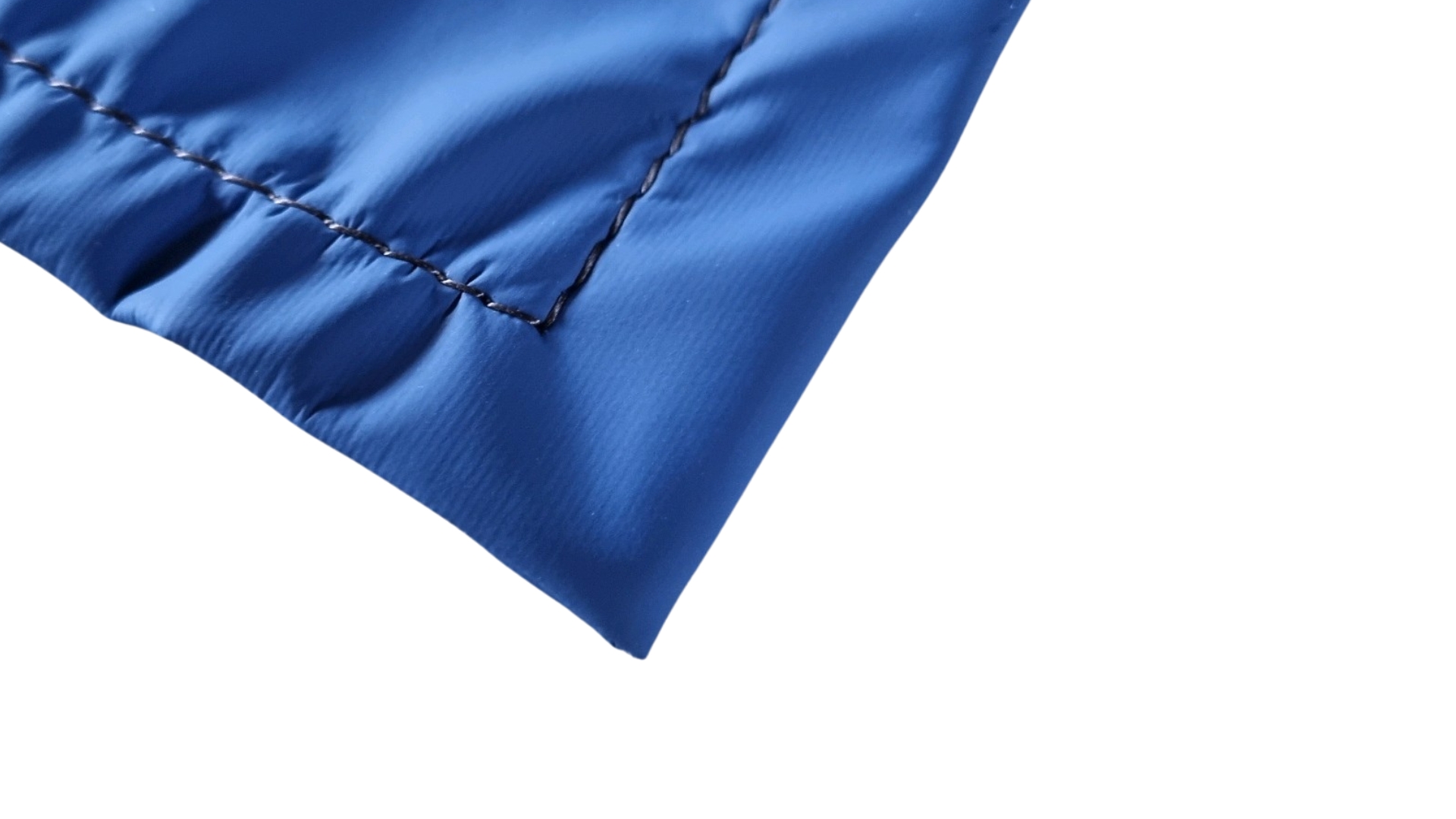 Close-up van het blauwe waterdichte bedzeil